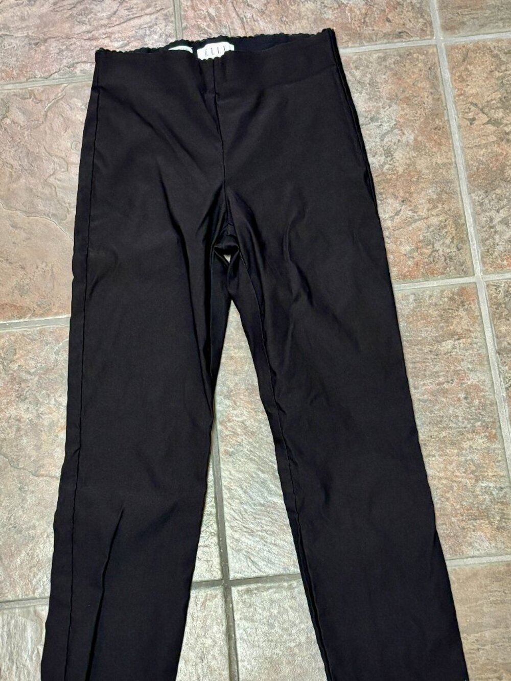 ~~Elle Ankle Pants Womens Size S Black Skinny Tapered 26"X27" Mid Rise  ********